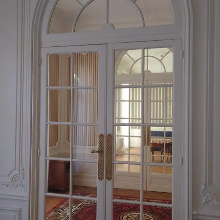 Haussmannien Face Aux Halles Apartamento Béziers