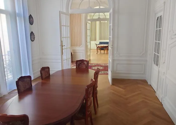 Apartment Haussmannien Face Aux Halles *