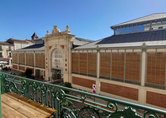 Daire Haussmannien Face Aux Halles *